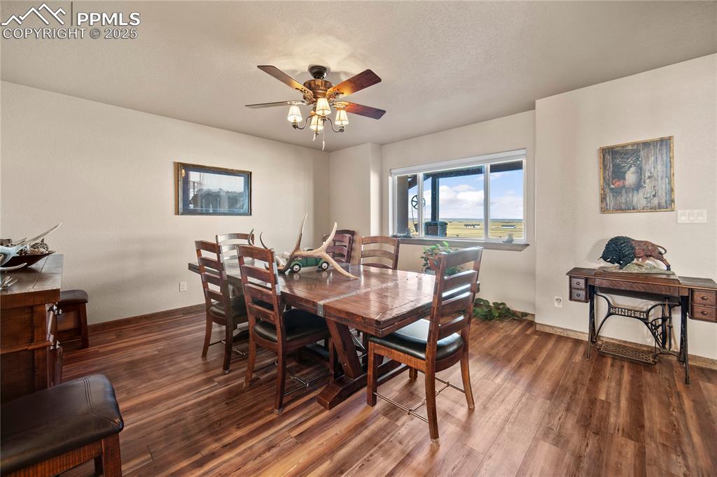 Image 8 of 49: Dining Room
