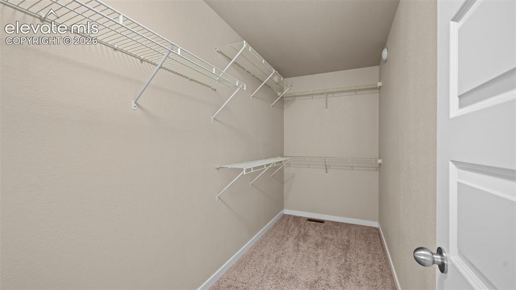 Image 24 of 39: Closet