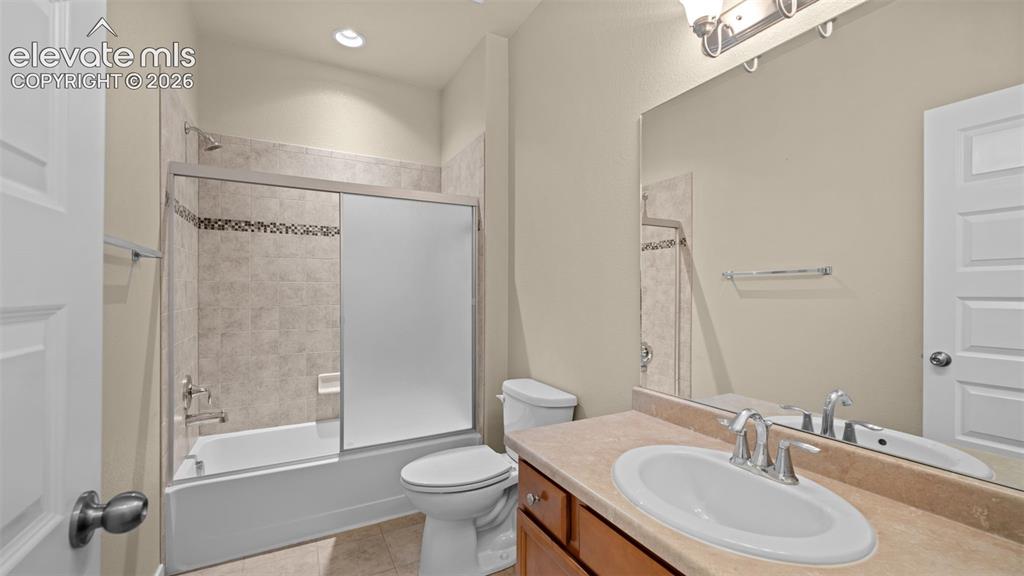 Image 8 of 39: Bathroom