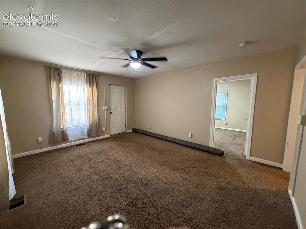Image 8 of 36: Front unit