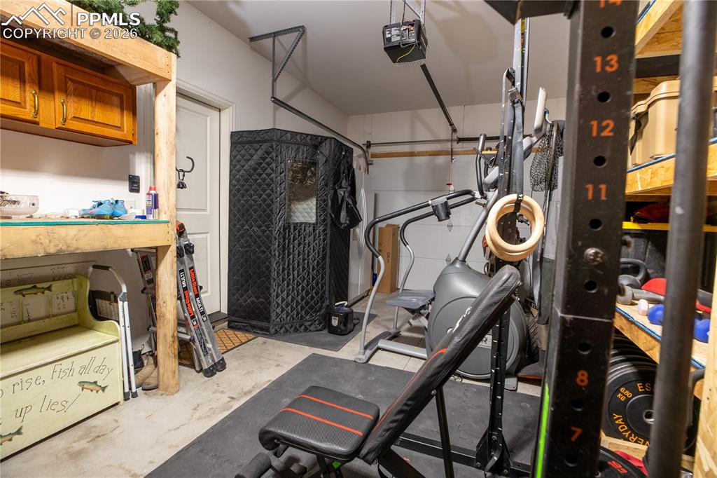 Image 26 of 27: Exercise Room