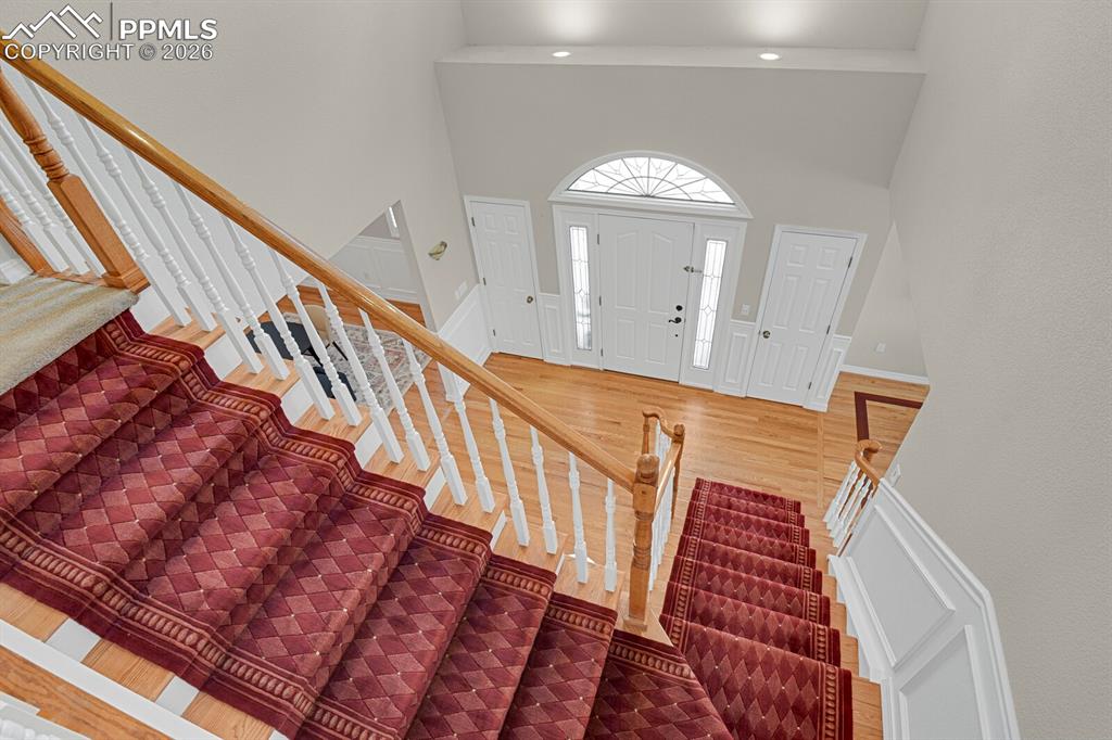 Image 22 of 50: Stairs