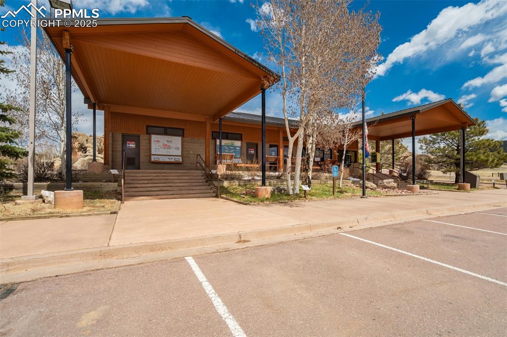 Image 32 of 46: Eleven Mile Reservoir State Park Welcome Center