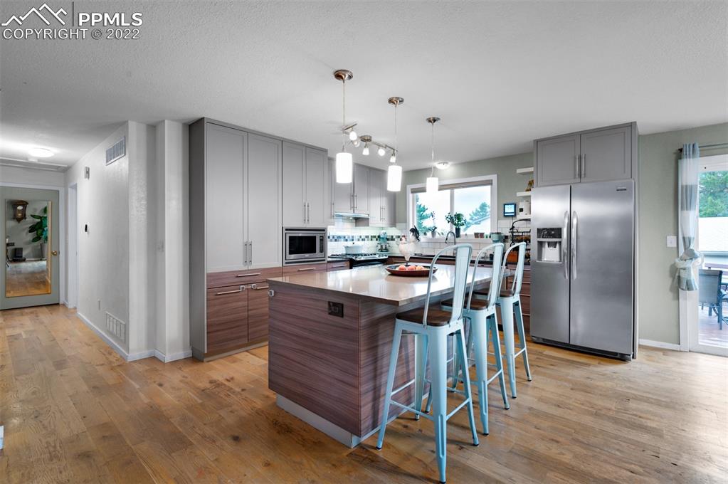 Listing 1366440, Image 10 of 48