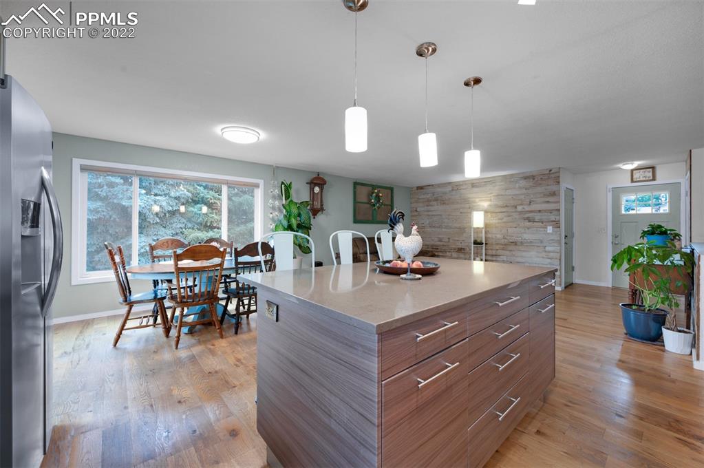 Listing 1366440, Image 8 of 48