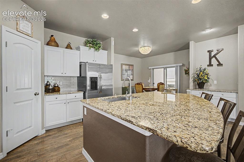 Image 13 of 36: Kitchen