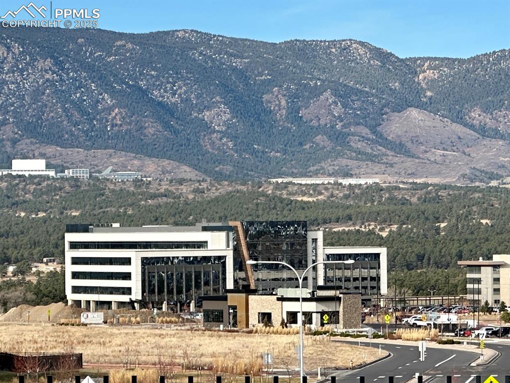 Image 27 of 28: View