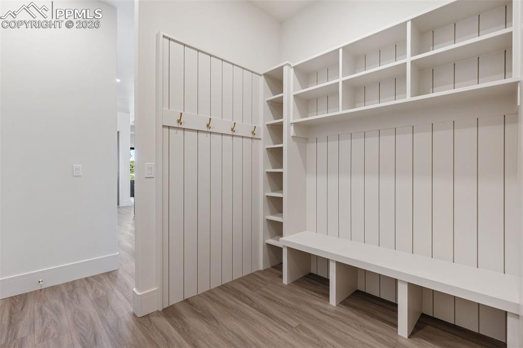 Image 32 of 50: Mud Room