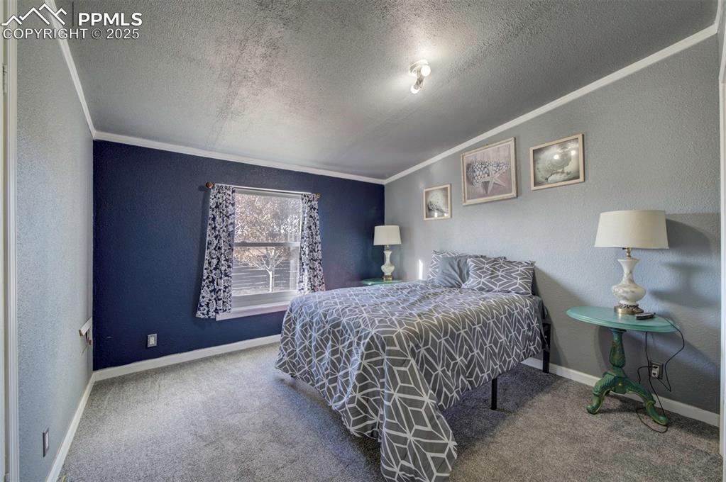 Image 26 of 45: Bedroom