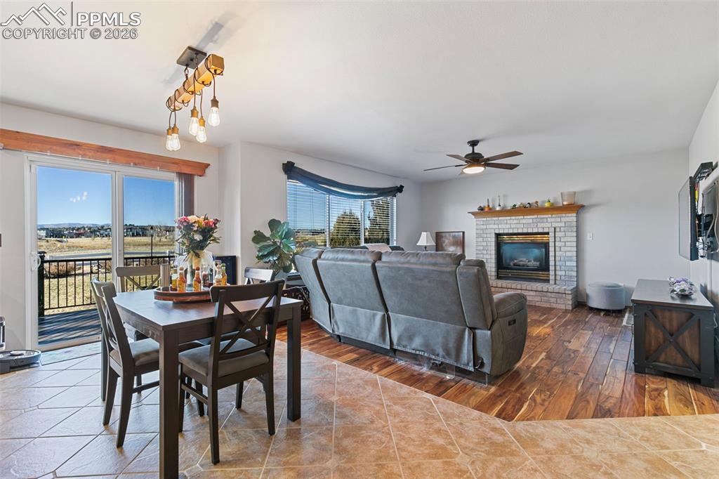 Image 12 of 46: Dining Area