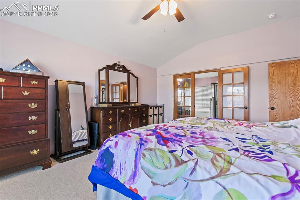 Image 21 of 46: Bedroom