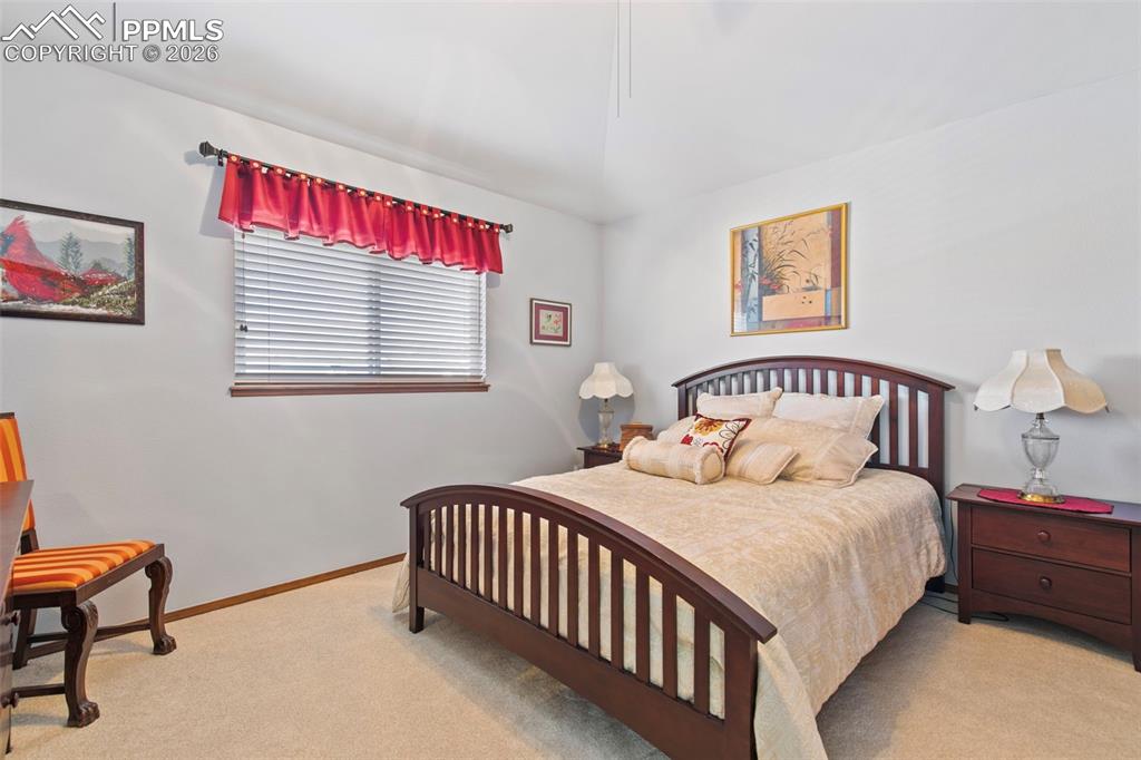 Image 27 of 46: Bedroom