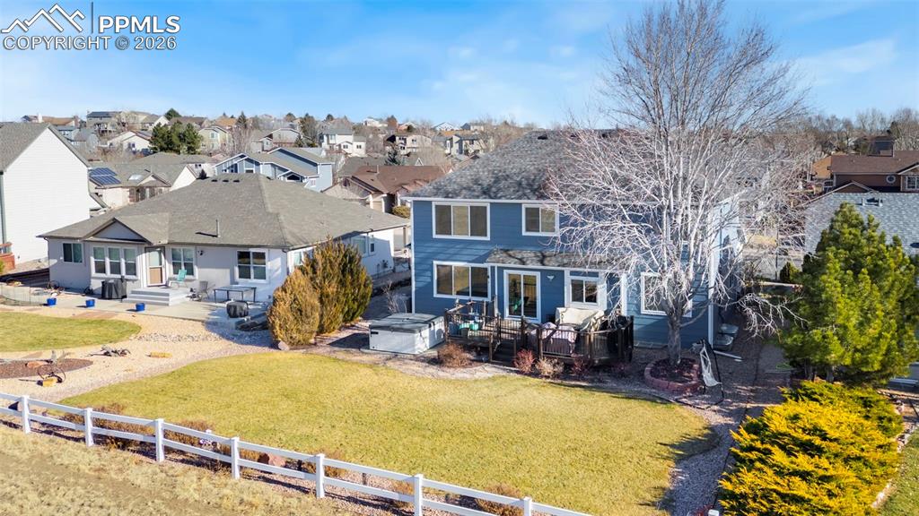 Image 4 of 46: Back of Structure