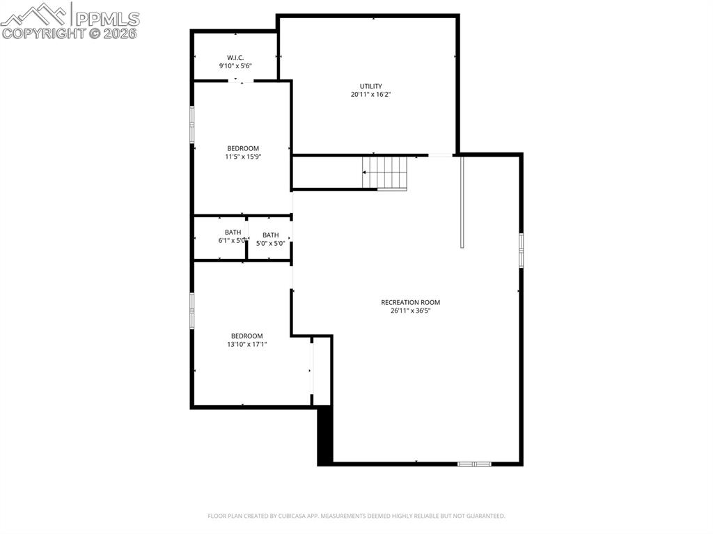 Image 41 of 42: View of room layout