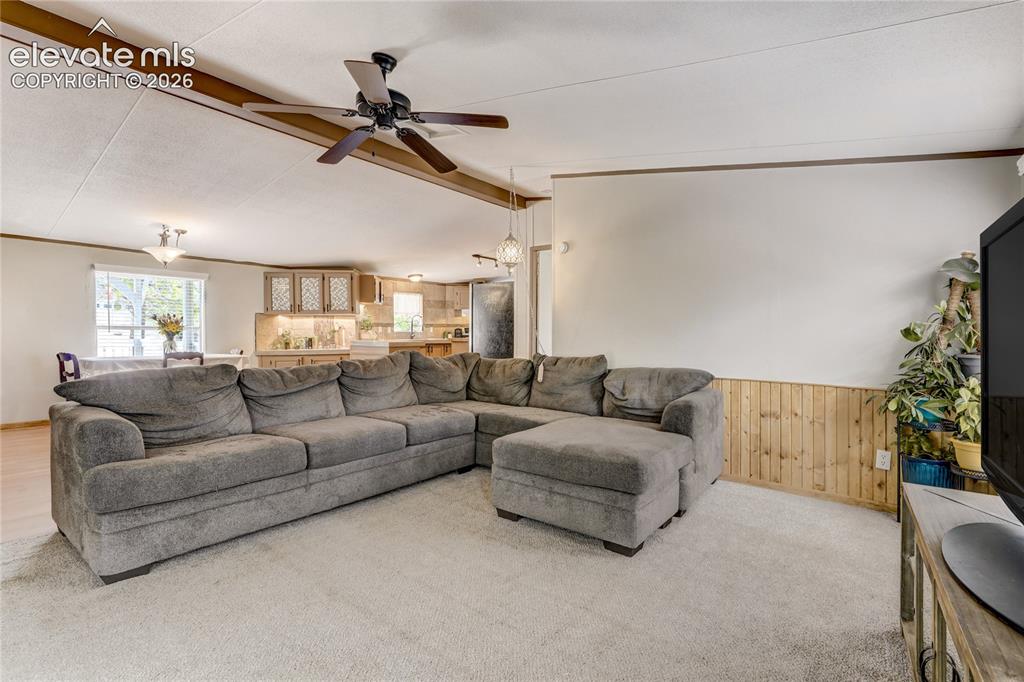 Image 14 of 45: Living Room