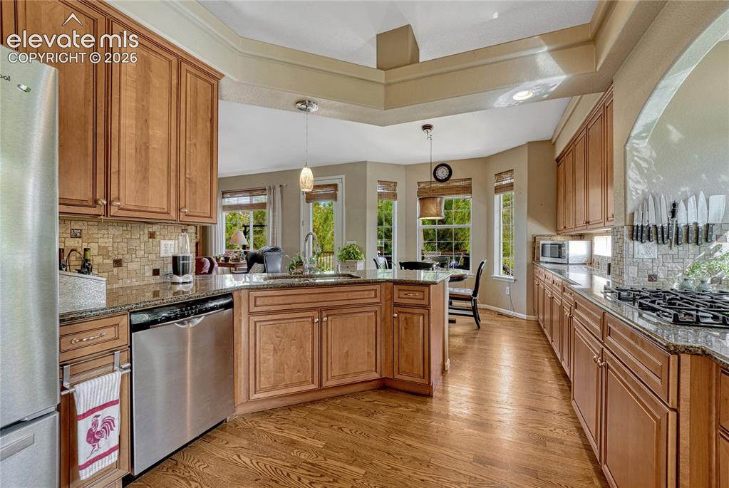 Image 8 of 46: Kitchen