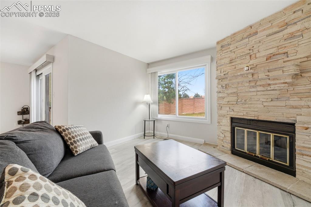 Image 10 of 50: Living Room