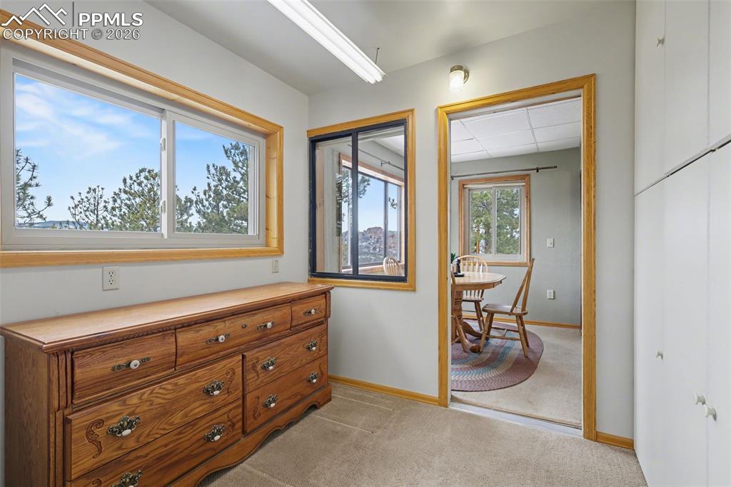 Image 14 of 29: Office