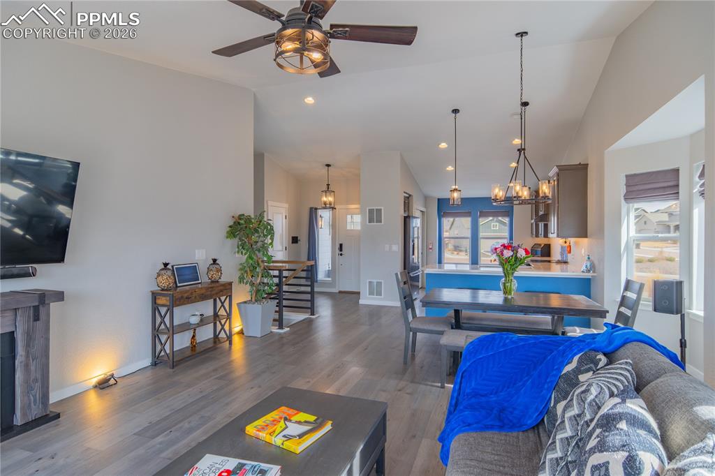 Image 16 of 50: Living Room