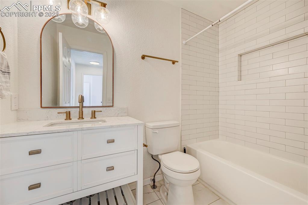 Listing 1374580, Image 16 of 28