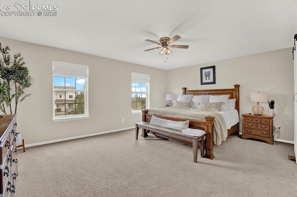 Image 16 of 41: Bedroom