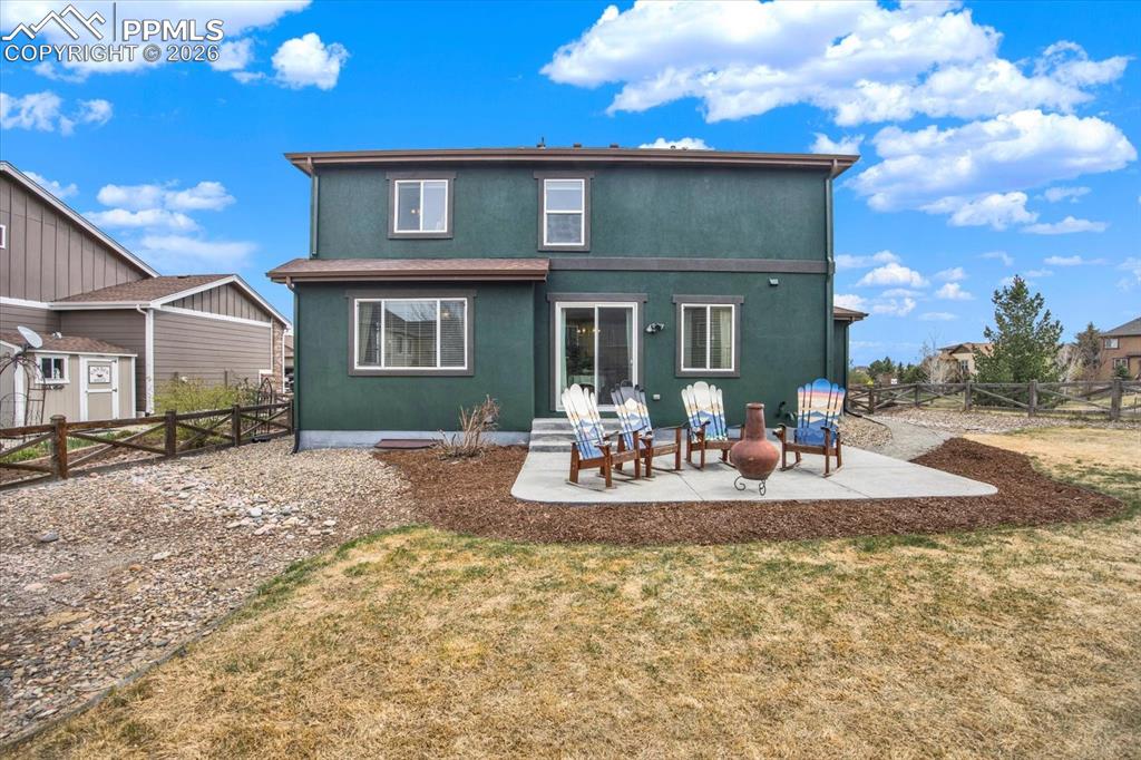 Image 32 of 41: Back of Structure