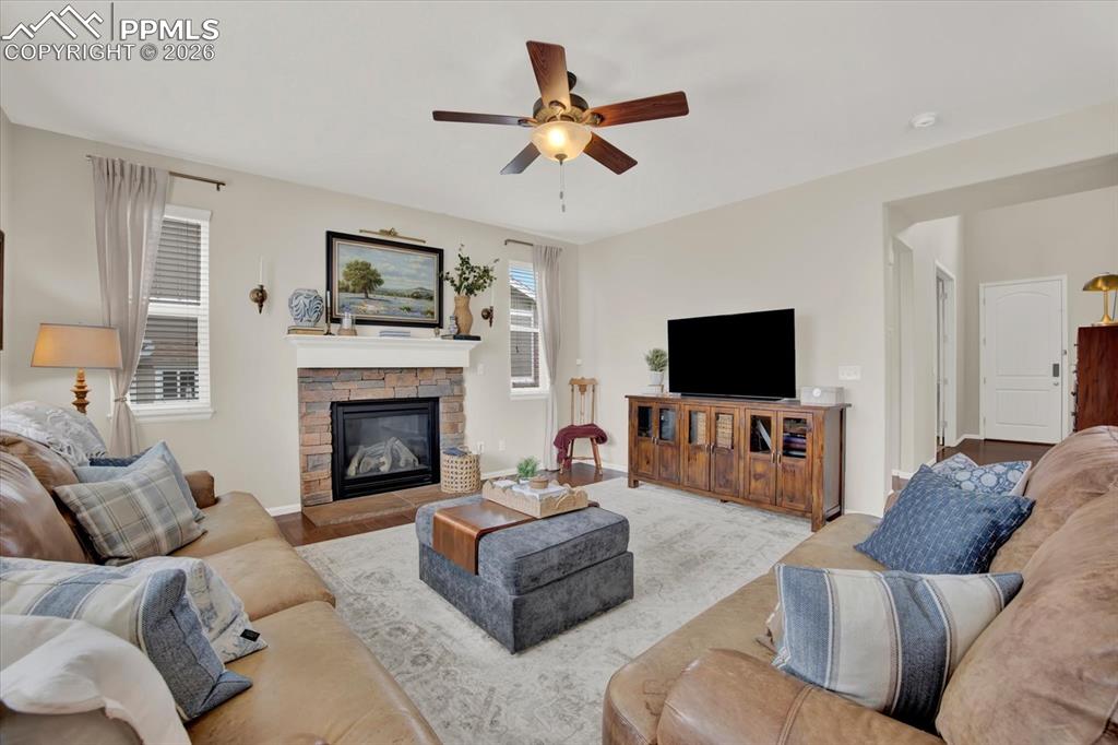 Image 9 of 41: Living Room