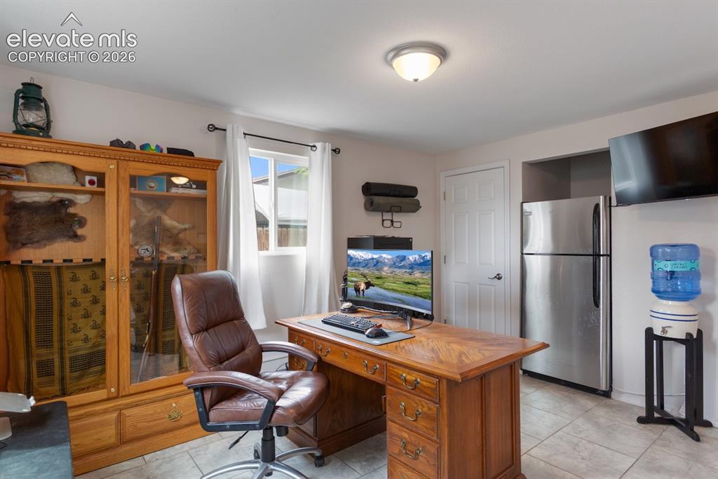 Image 17 of 25: Bonus Room