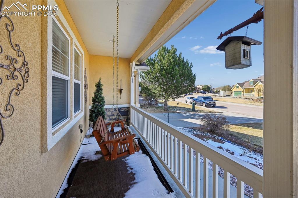 Image 33 of 37: Balcony