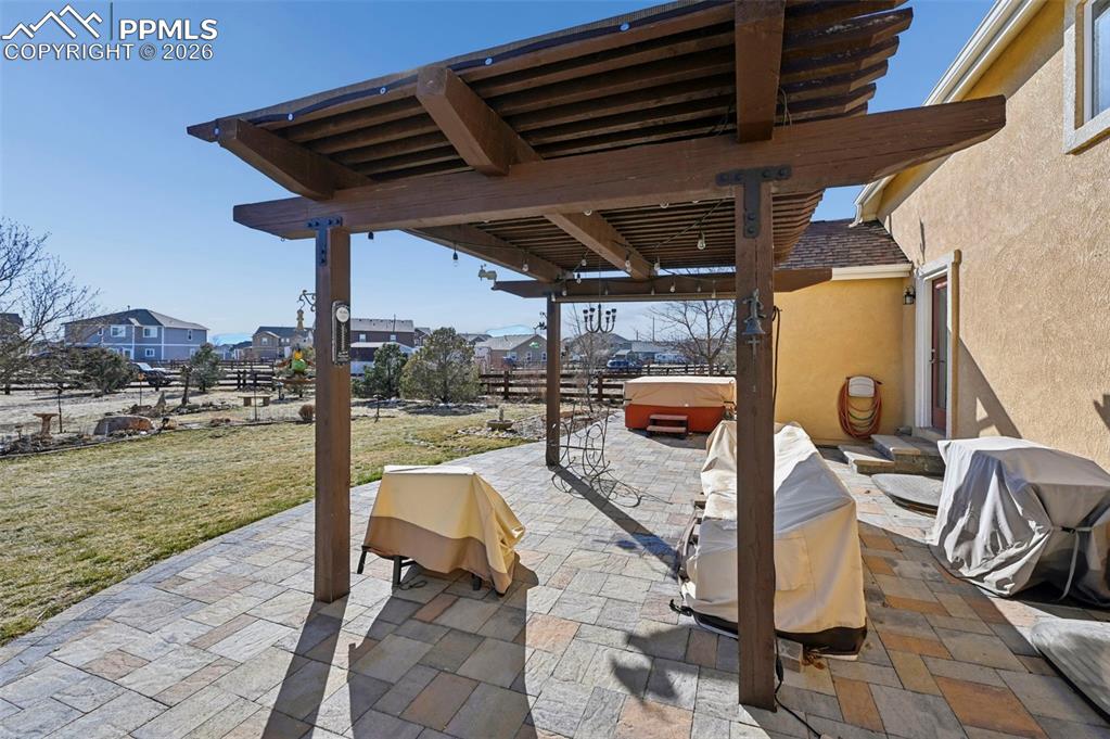 Image 8 of 37: Patio