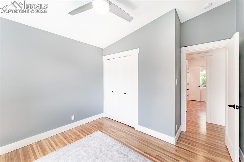 Image 17 of 39: Upstairs Bedroom #3