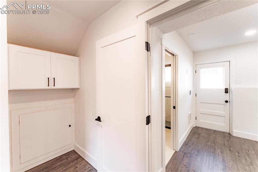 Image 22 of 39: Laundry