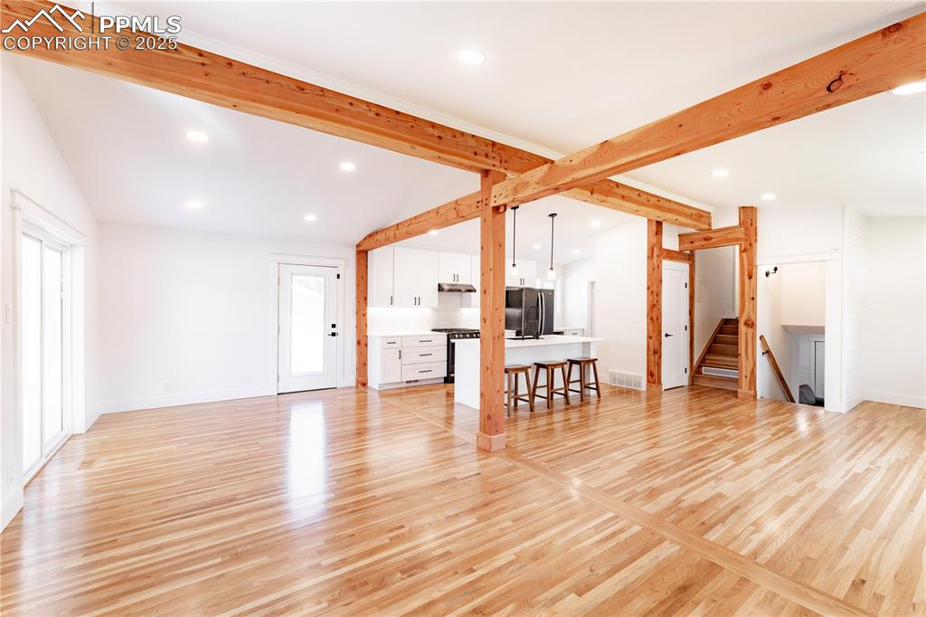 Image 7 of 39: Living Room