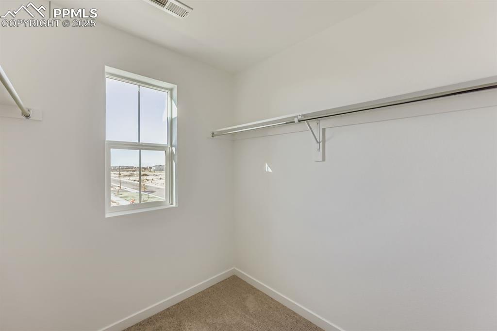 Image 8 of 12: Closet