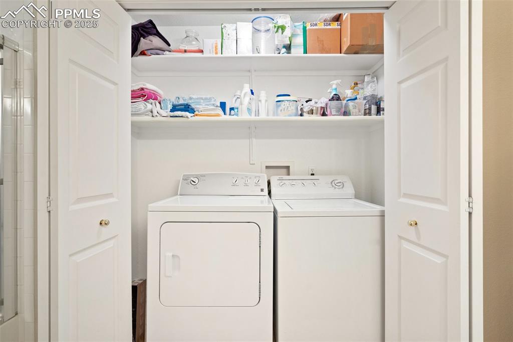 Image 22 of 37: Laundry