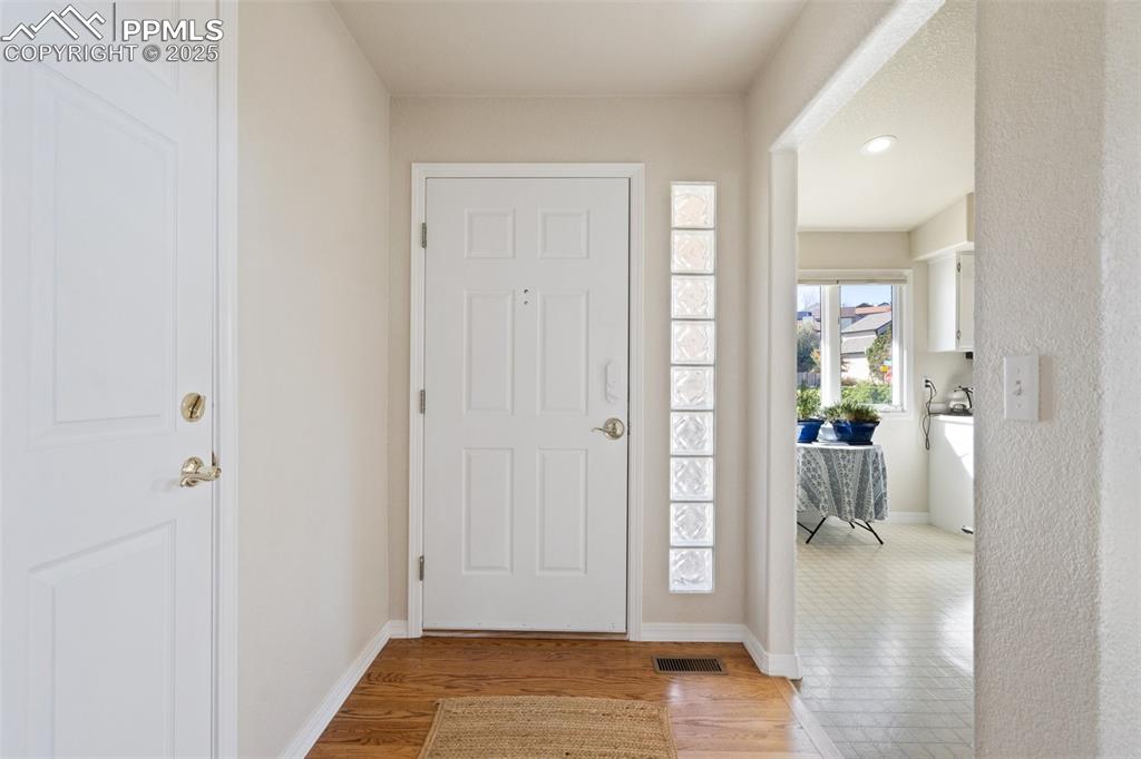 Image 4 of 37: Entry