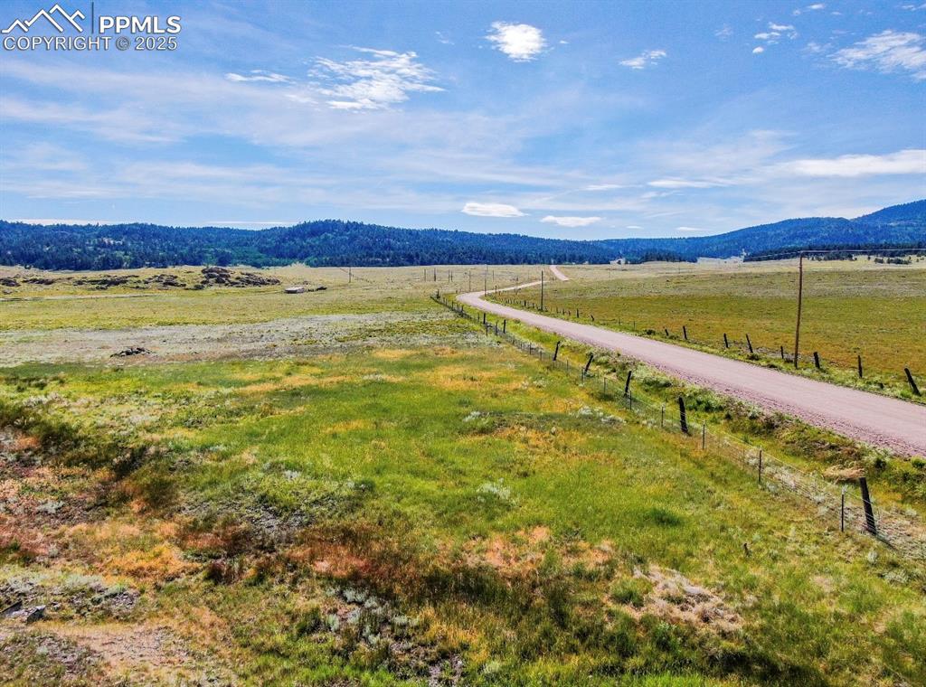 Image 17 of 33: View