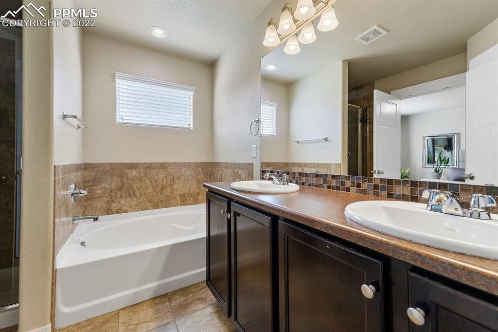 Listing 1382755, Image 22 of 31