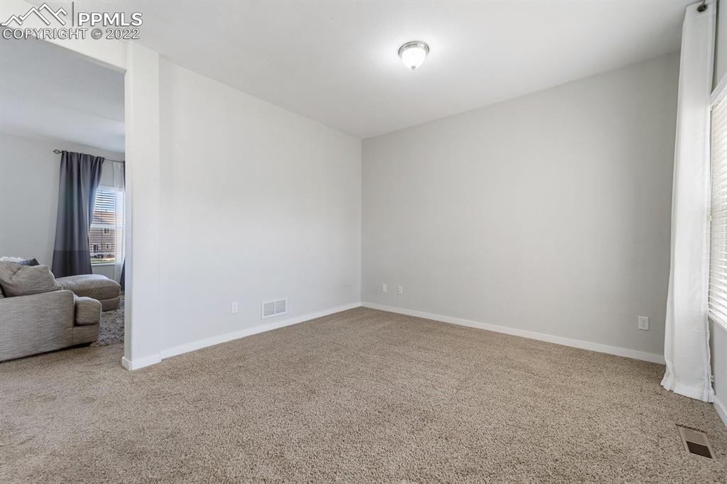 Listing 1382755, Image 4 of 31