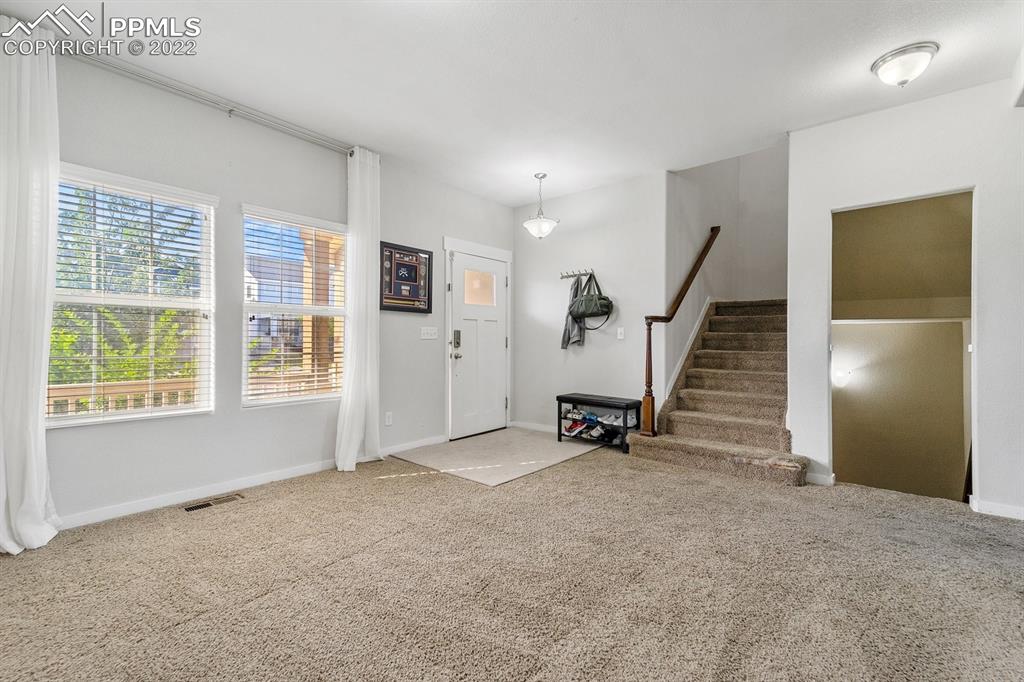 Listing 1382755, Image 5 of 31