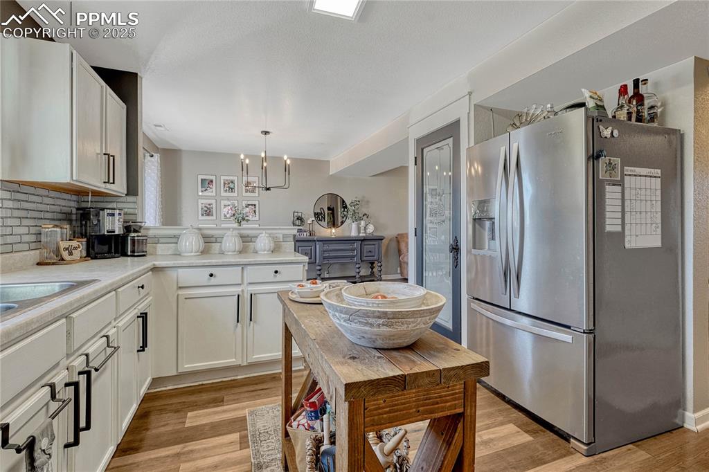 Image 13 of 35: Kitchen