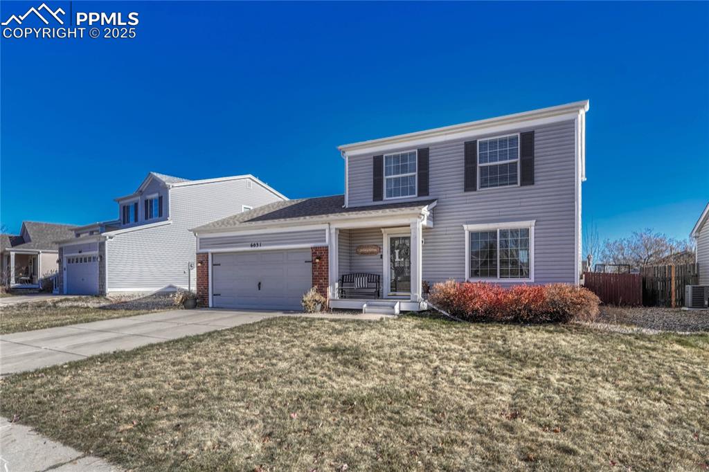 Image 3 of 35: Front of Structure