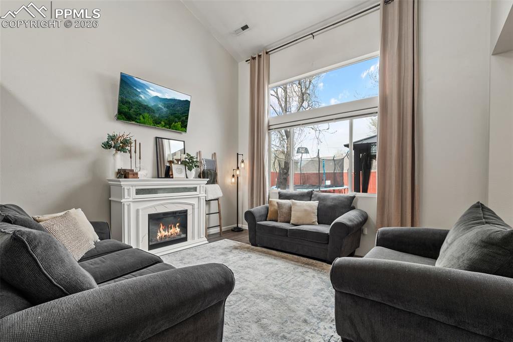 Image 6 of 28: Living Room