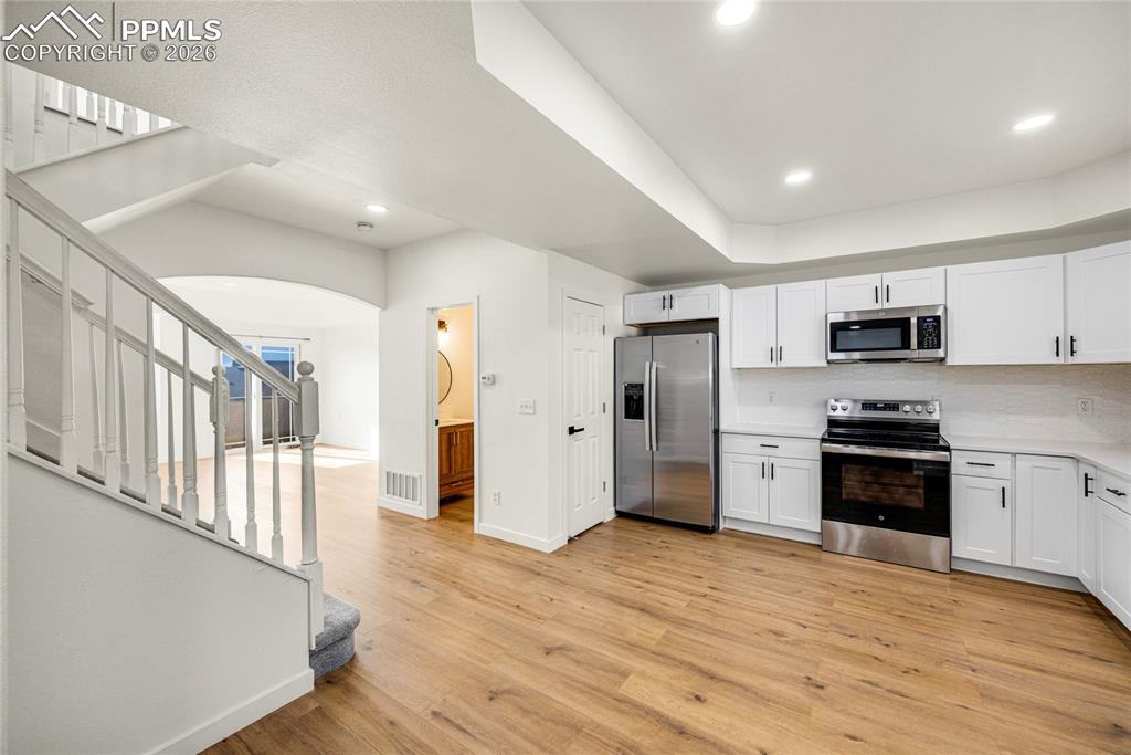 Image 10 of 34: Kitchen