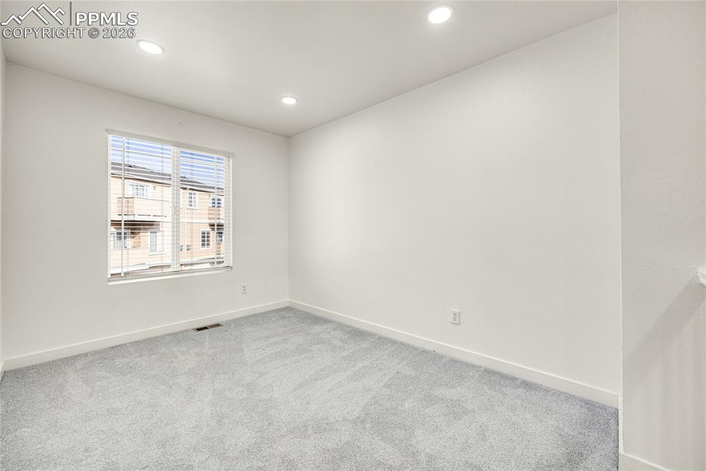 Image 12 of 34: Loft