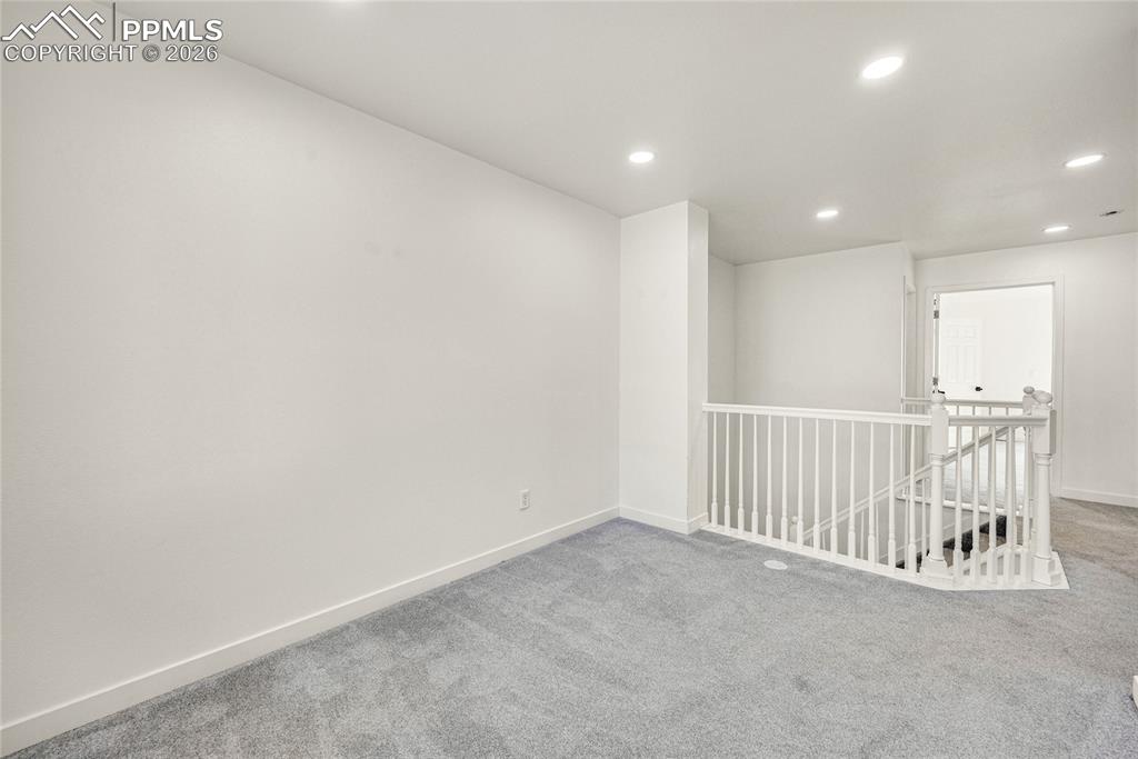 Image 13 of 34: Loft