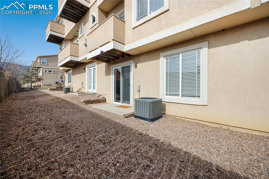 Image 30 of 34: Back of Structure