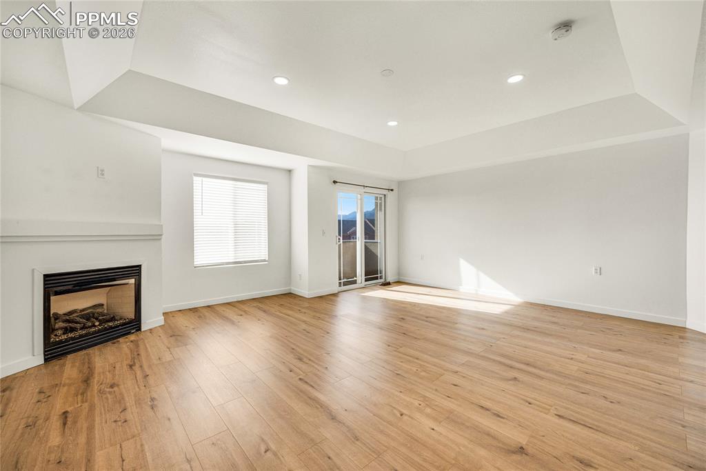 Image 4 of 34: Living Room