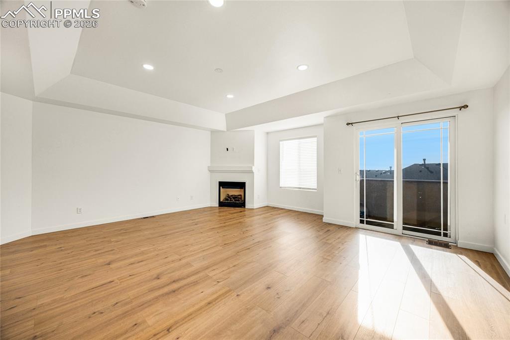 Image 7 of 34: Living Room