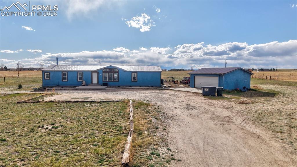 Image 36 of 40: Front of Structure